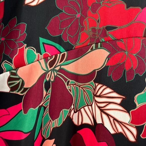 ZARA short floral dress with long sleeves and satin effect size L NWT - Picture 11 of 13